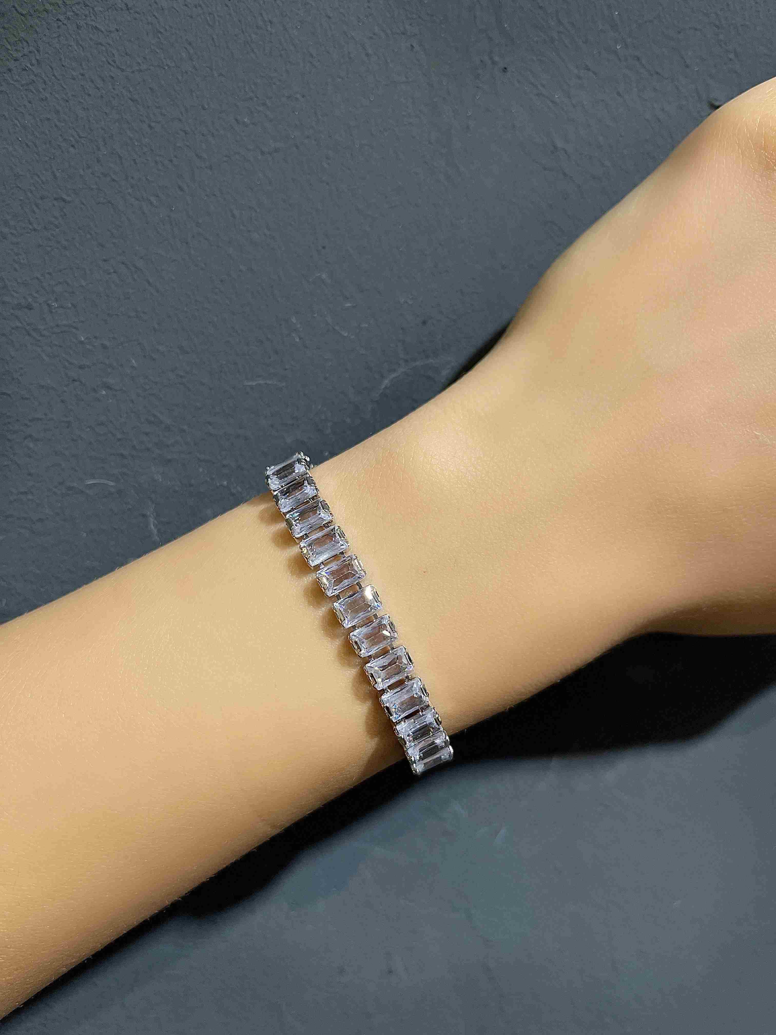 CELİK SUYOLU BİLEKLİK