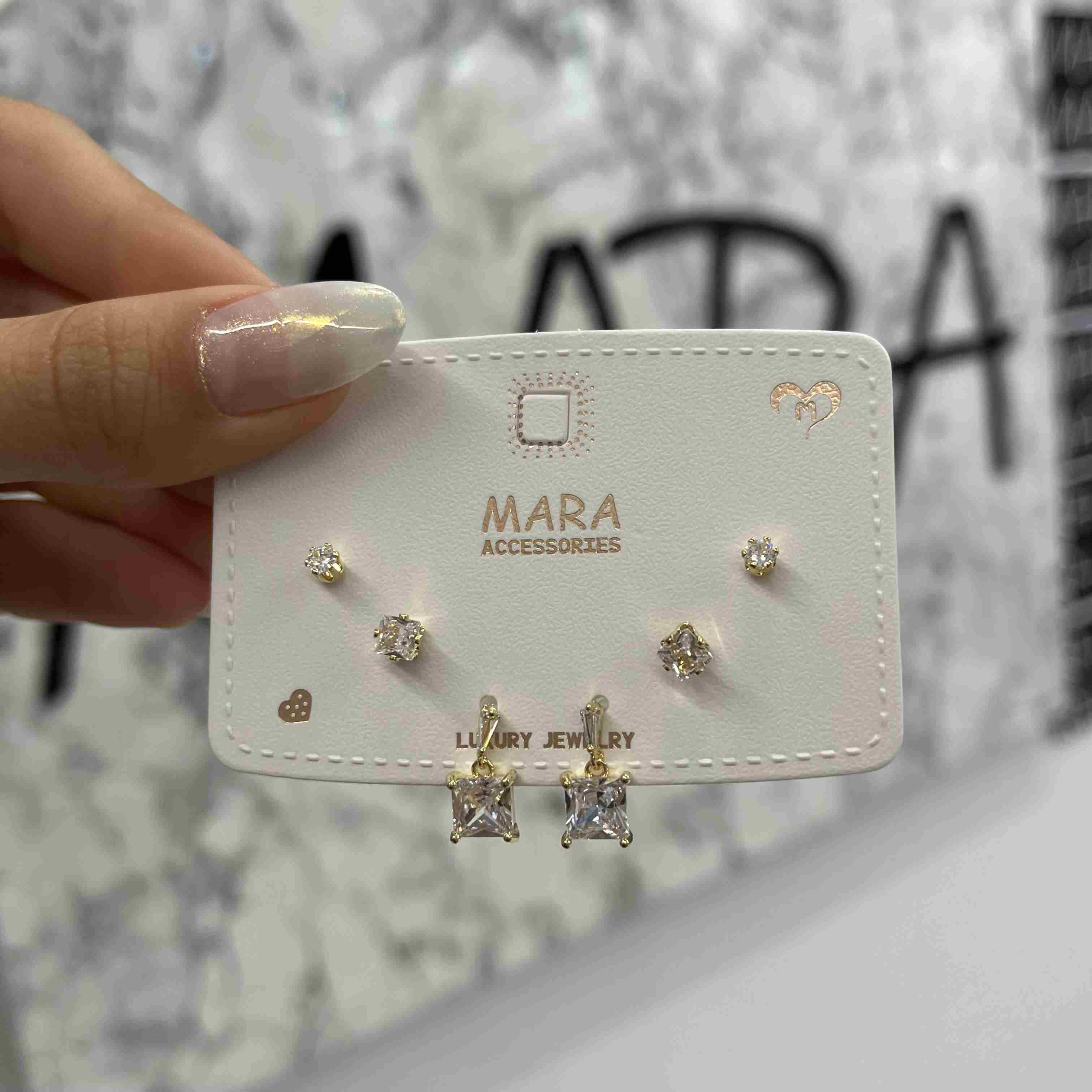 YAZLIK ÇITIR ZİRKON KOMBİN KÜPE 