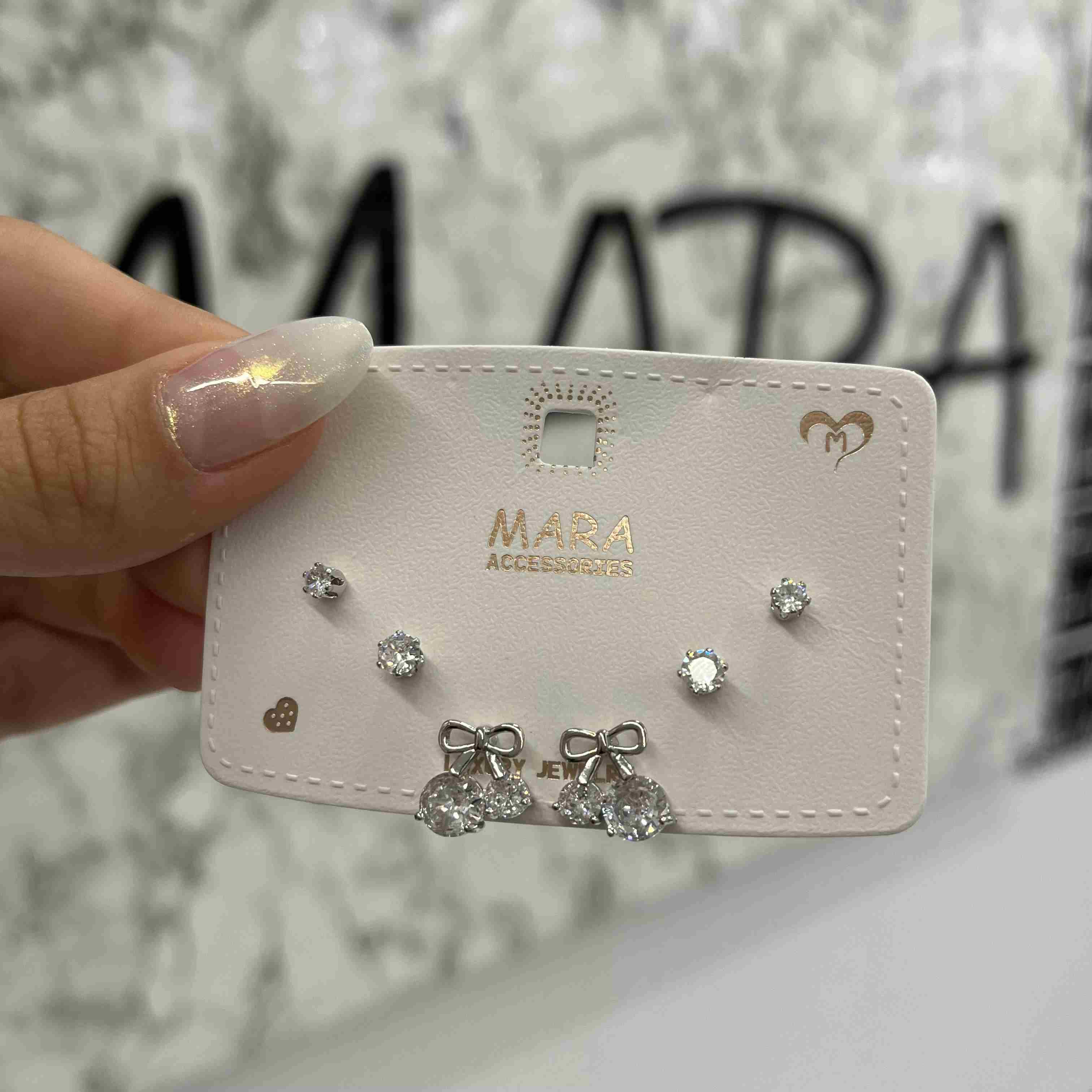 YAZLIK ÇITIR ZİRKON KOMBİN KÜPE 