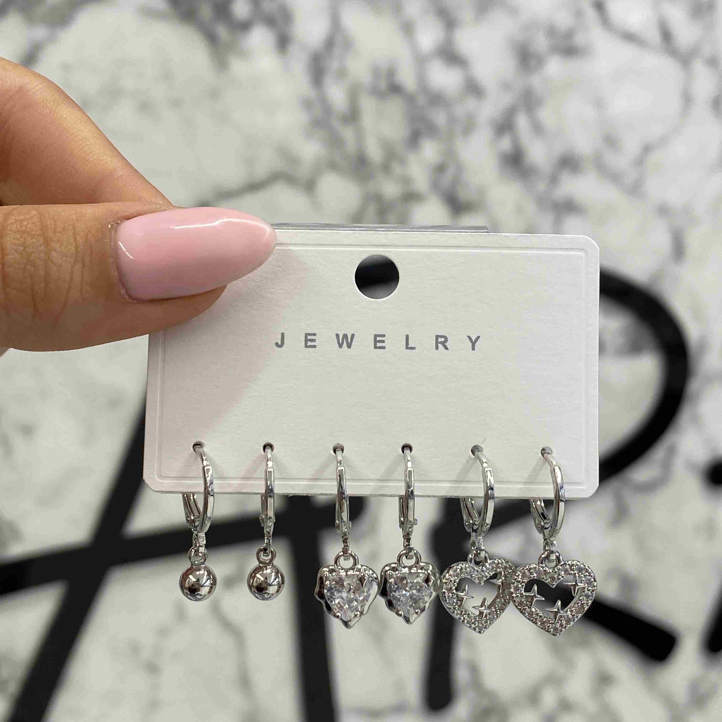 ZİRKON KONBIN KÜPE