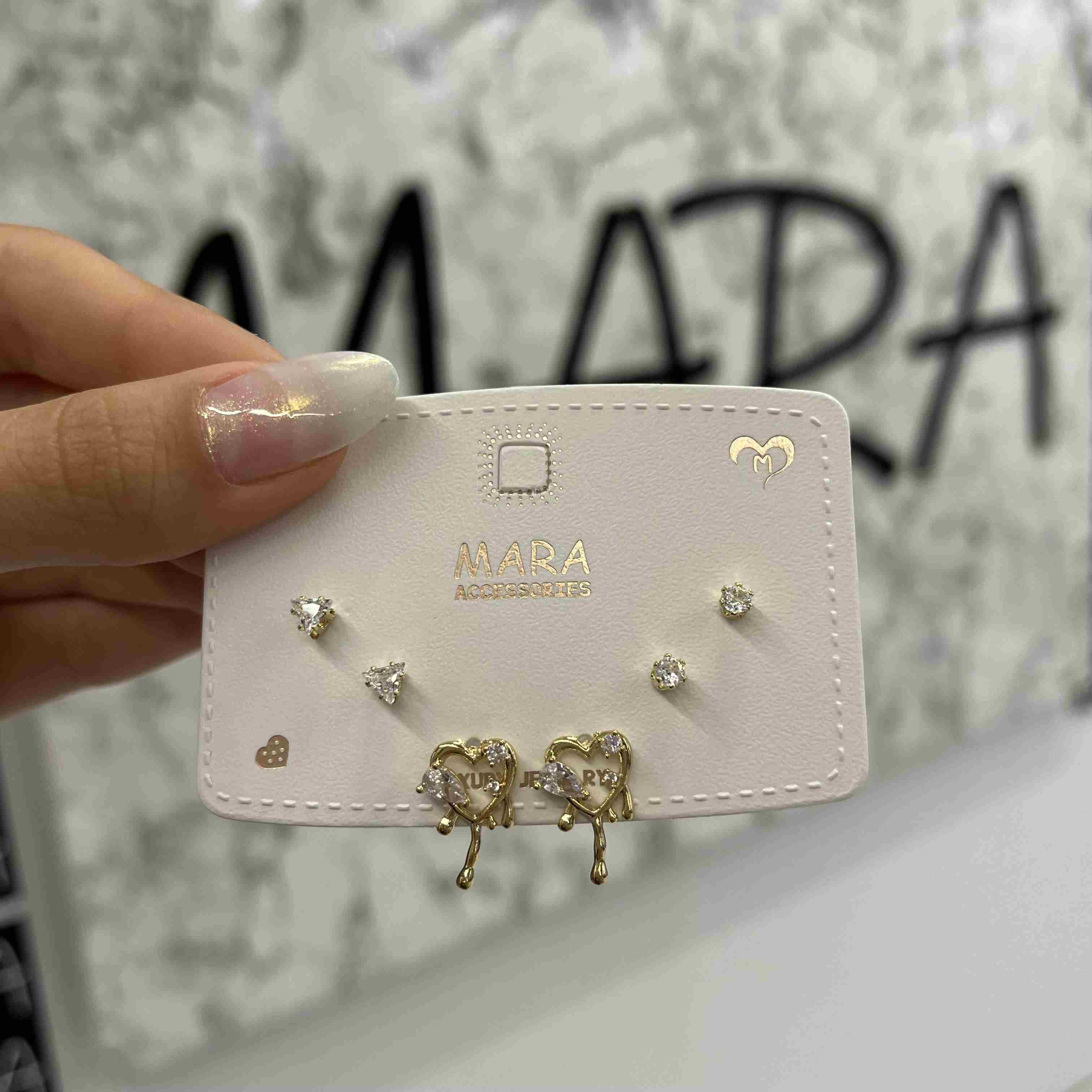 YAZLIK ÇITIR ZİRKON KOMBİN KÜPE 