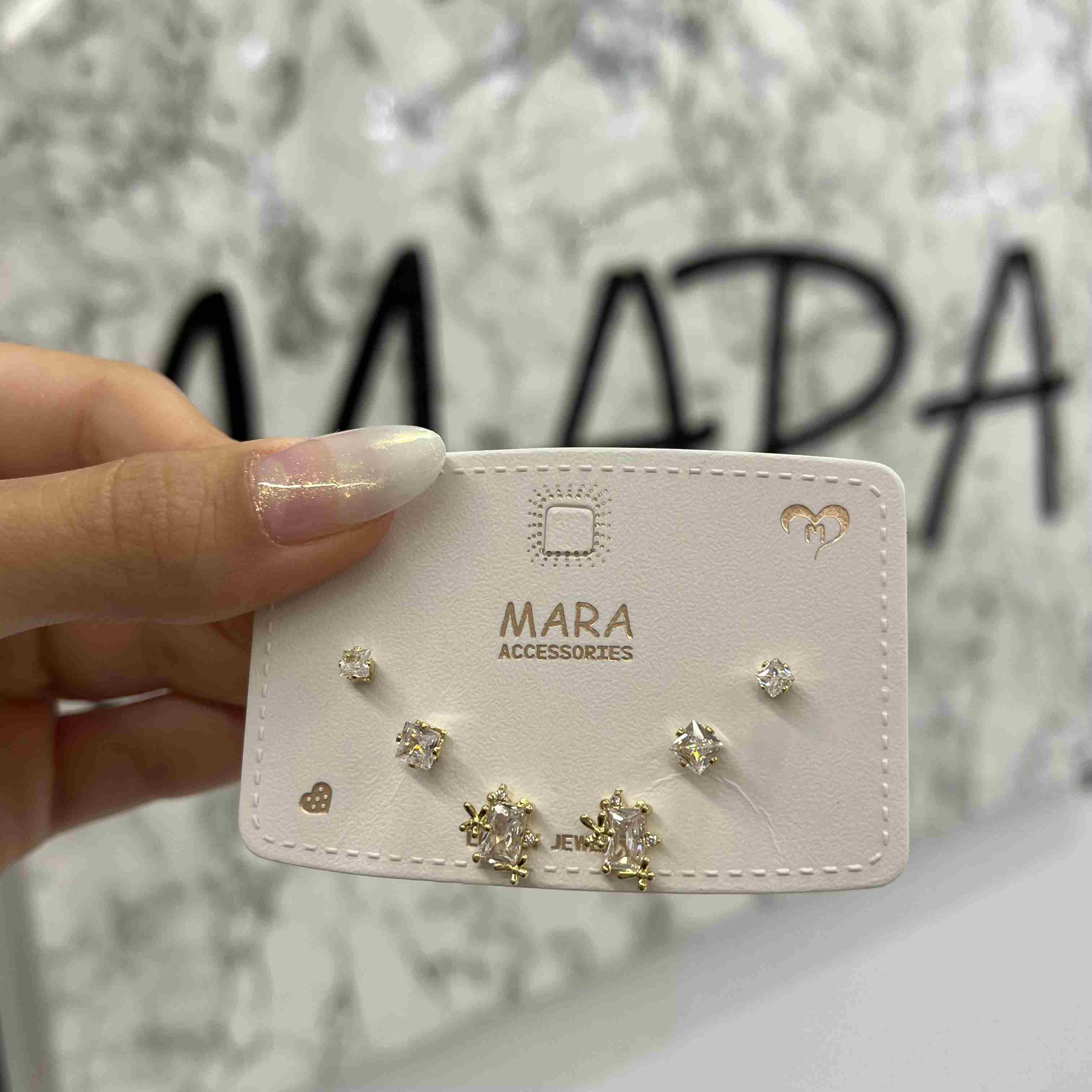 YAZLIK ÇITIR ZİRKON KOMBİN KÜPE 