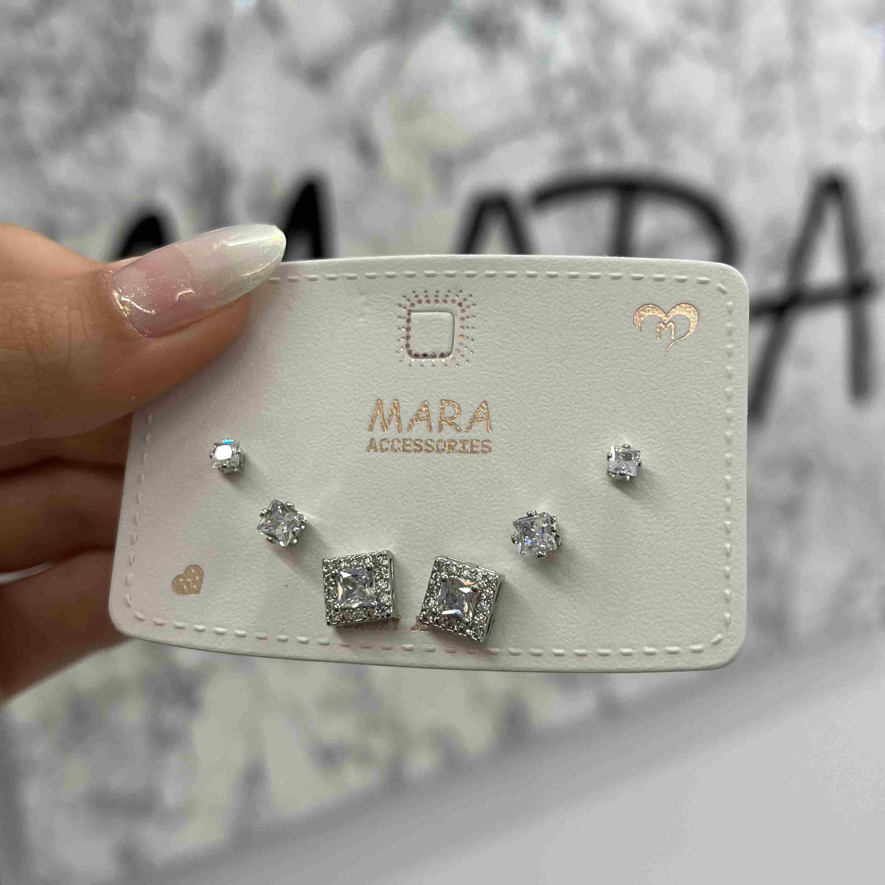 YAZLIK ÇITIR ZİRKON KOMBİN KÜPE 