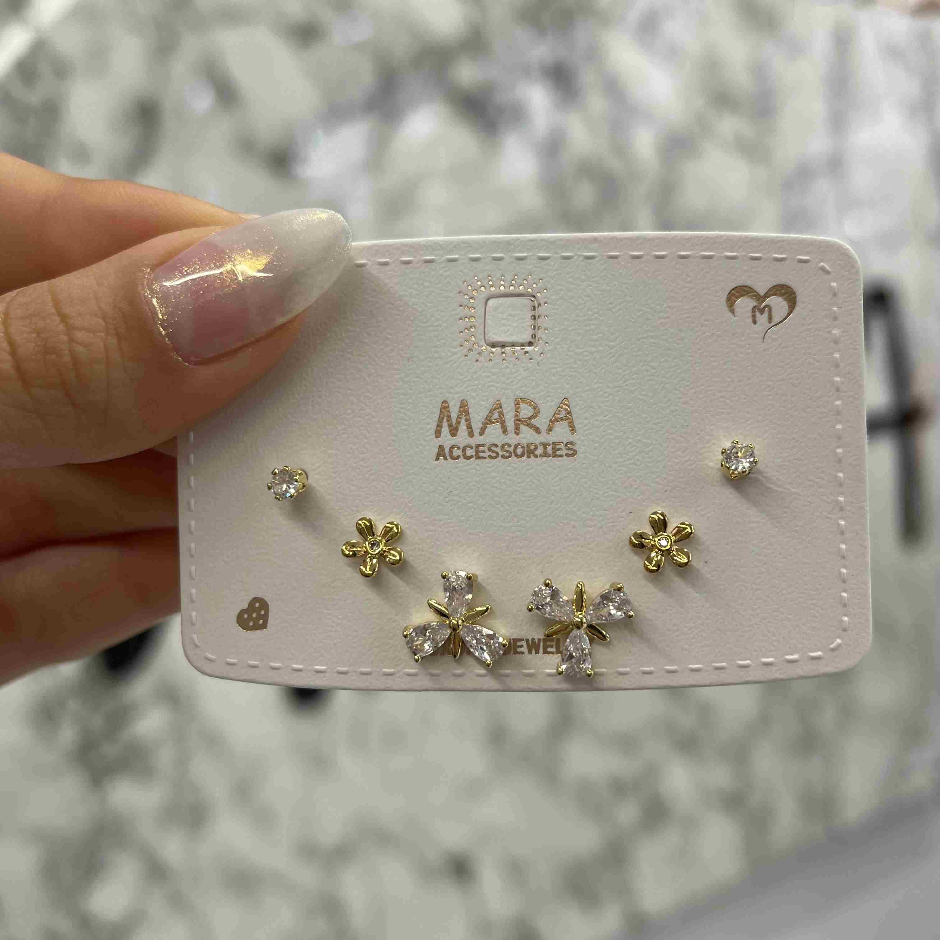 YAZLIK ÇITIR ZİRKON KOMBİN KÜPE 