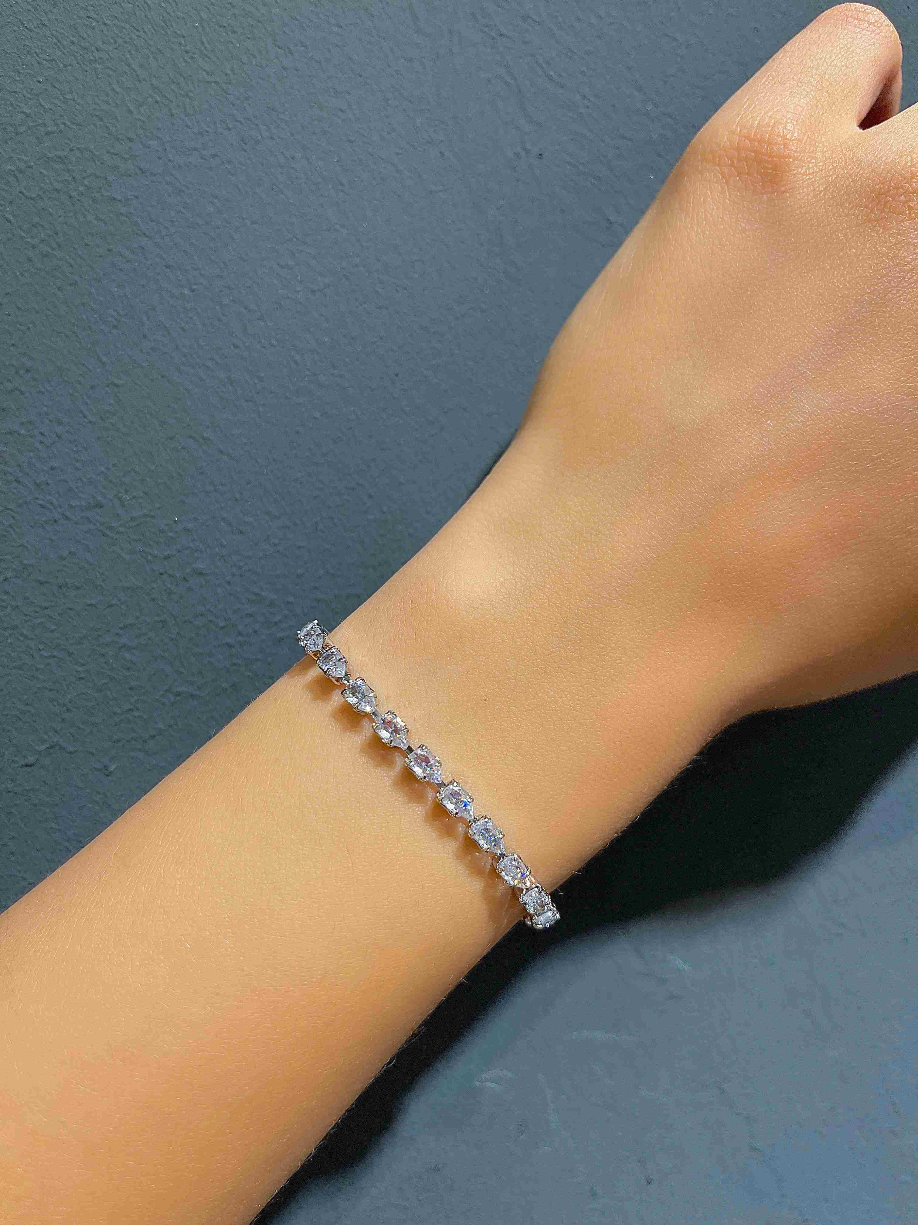 Çelik Su Yolu Bileklik