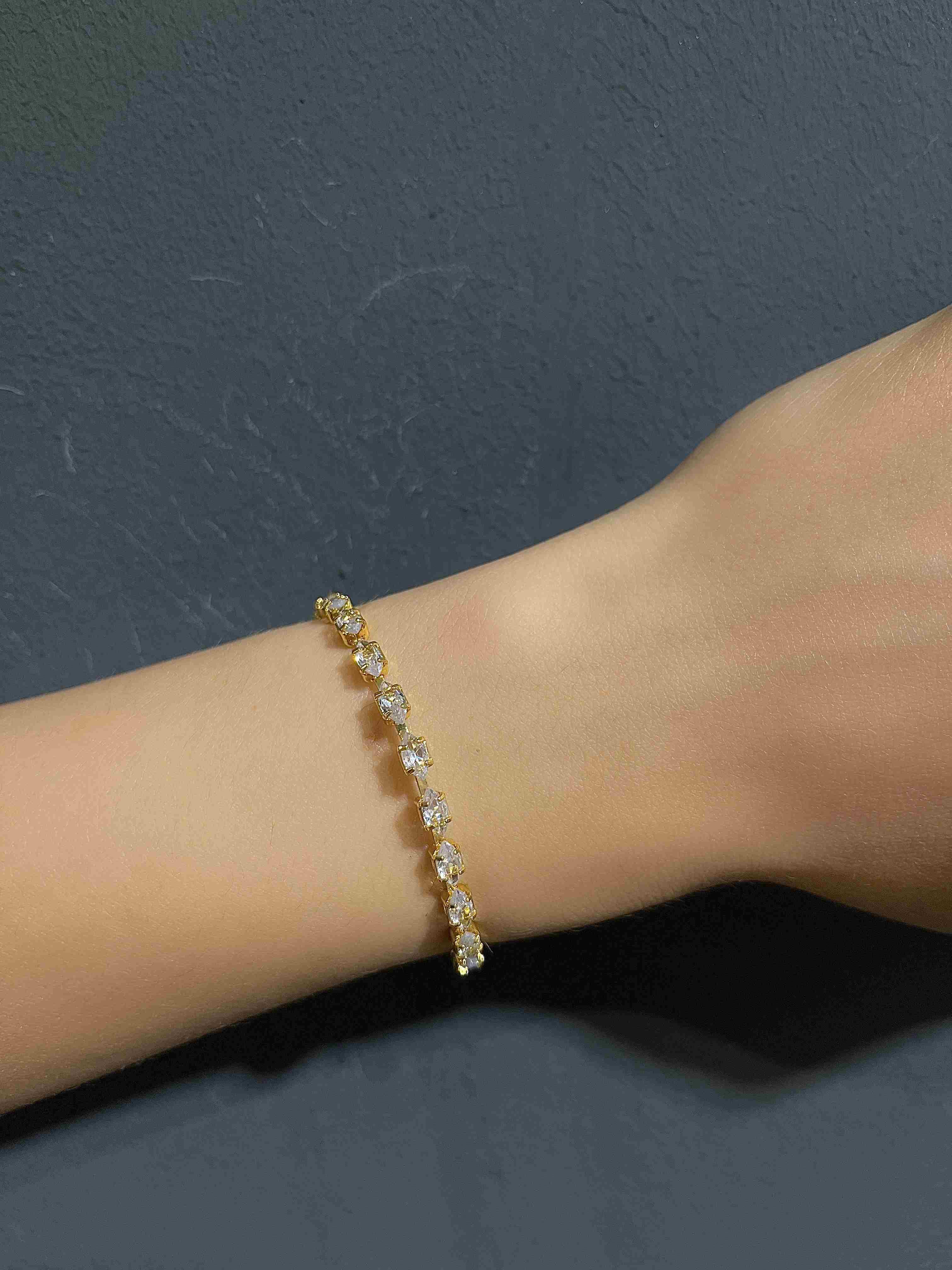 CELİK SUYOLU BİLEKLİK