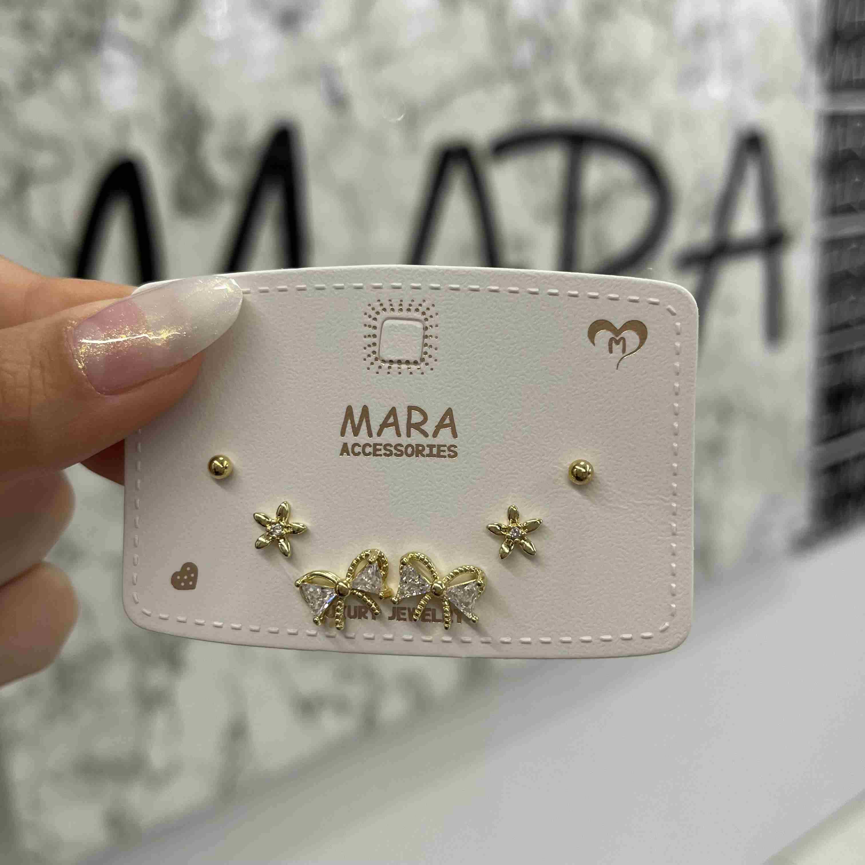 YAZLIK ÇITIR ZİRKON KOMBİN KÜPE 