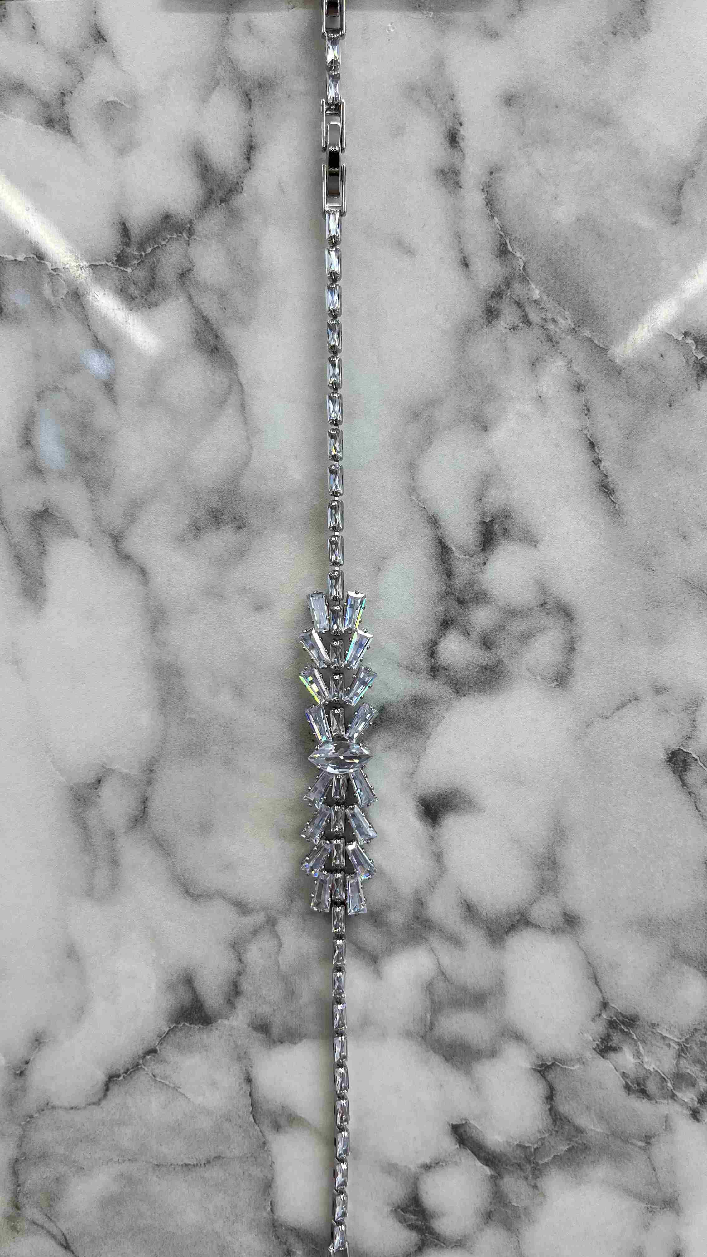 ZİRKON VİP BİLEKLİK