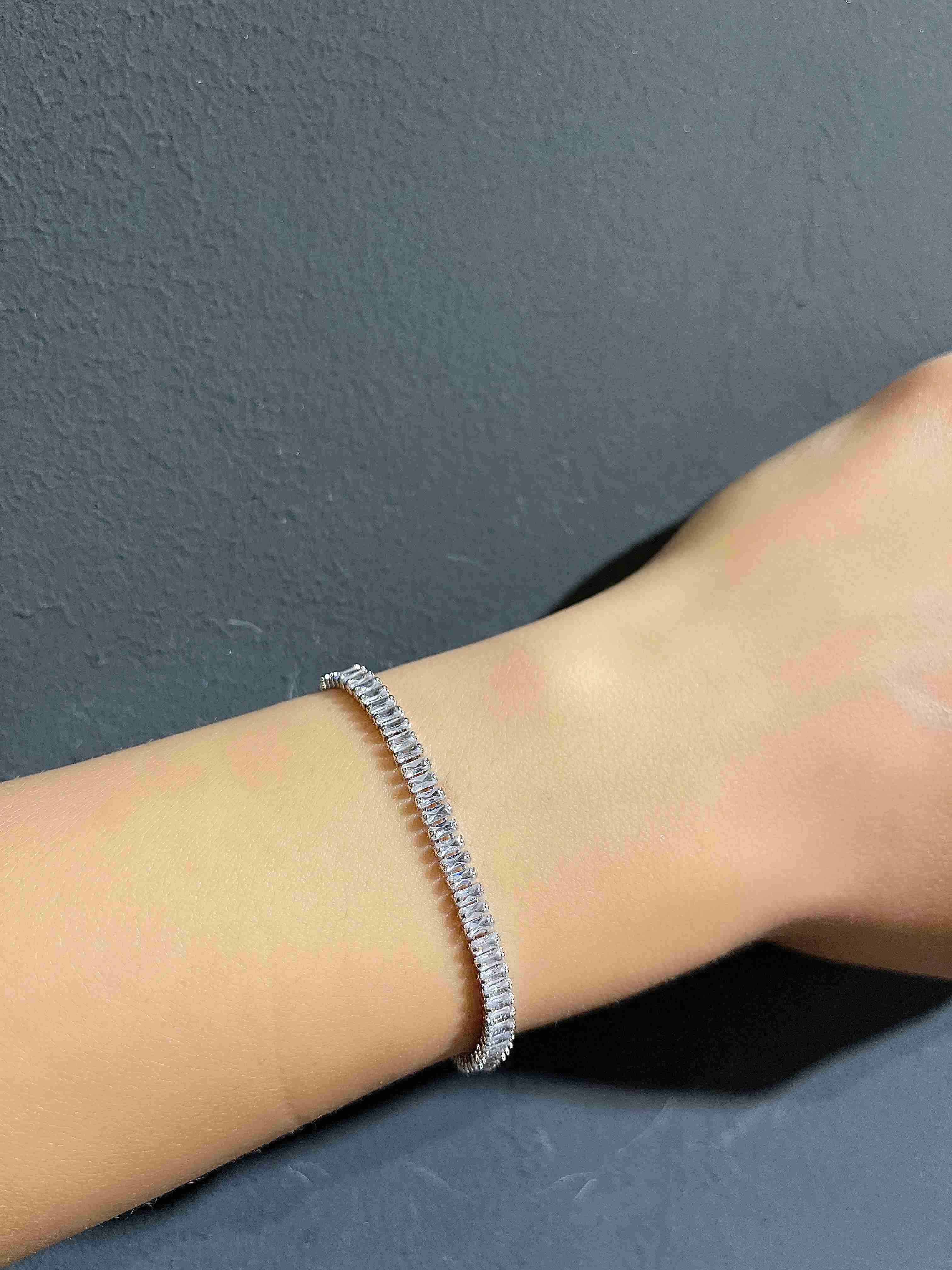 CELİK SUYOLU BİLEKLİK