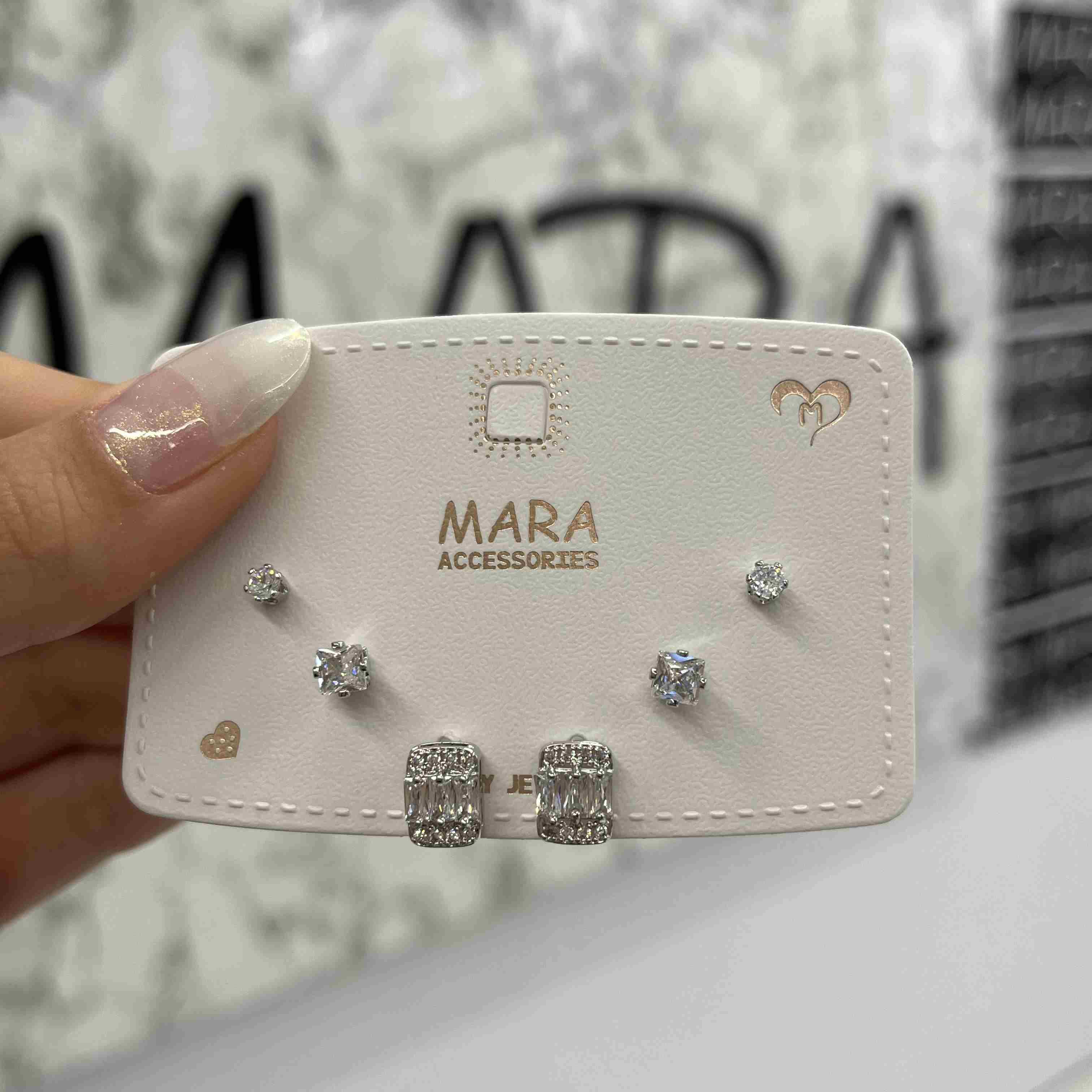 YAZLIK ÇITIR ZİRKON KOMBİN KÜPE 