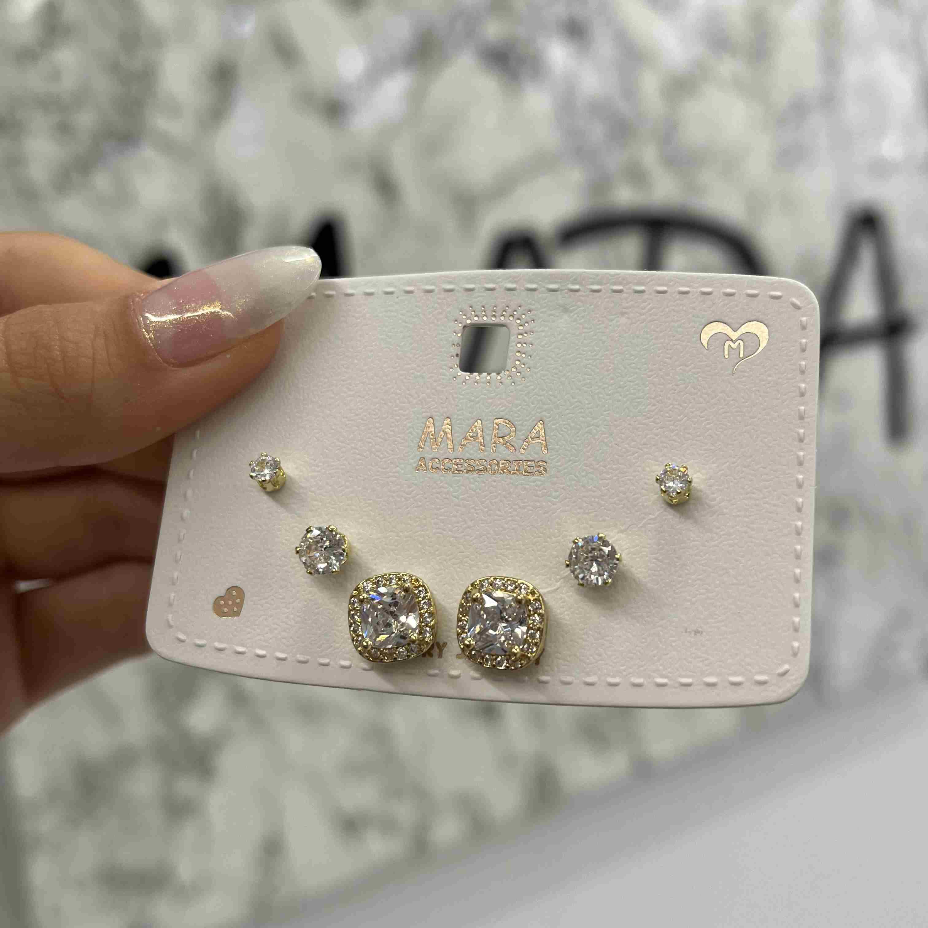 YAZLIK ÇITIR ZİRKON KOMBİN KÜPE 