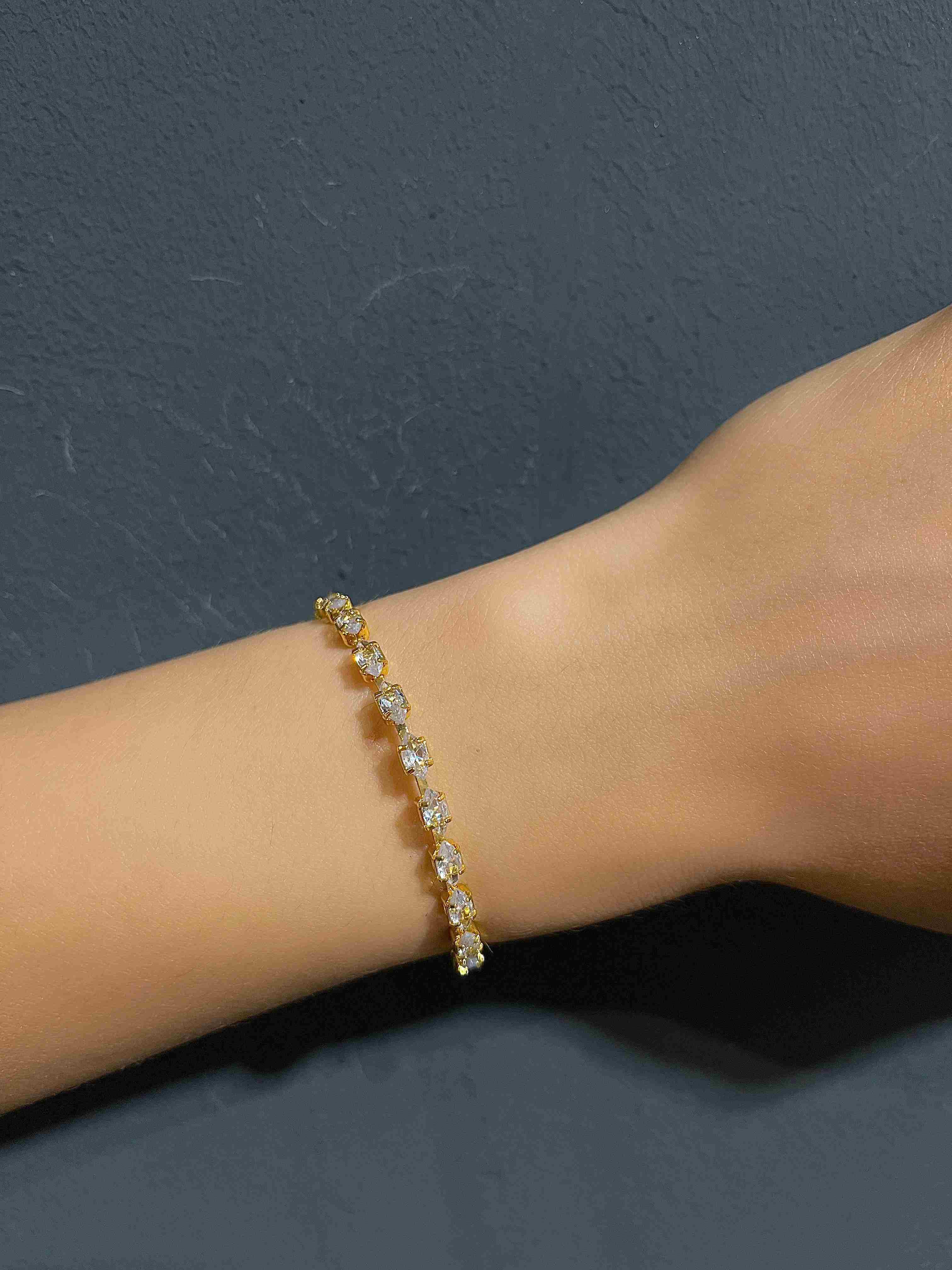 Çelik Su Yolu Bileklik