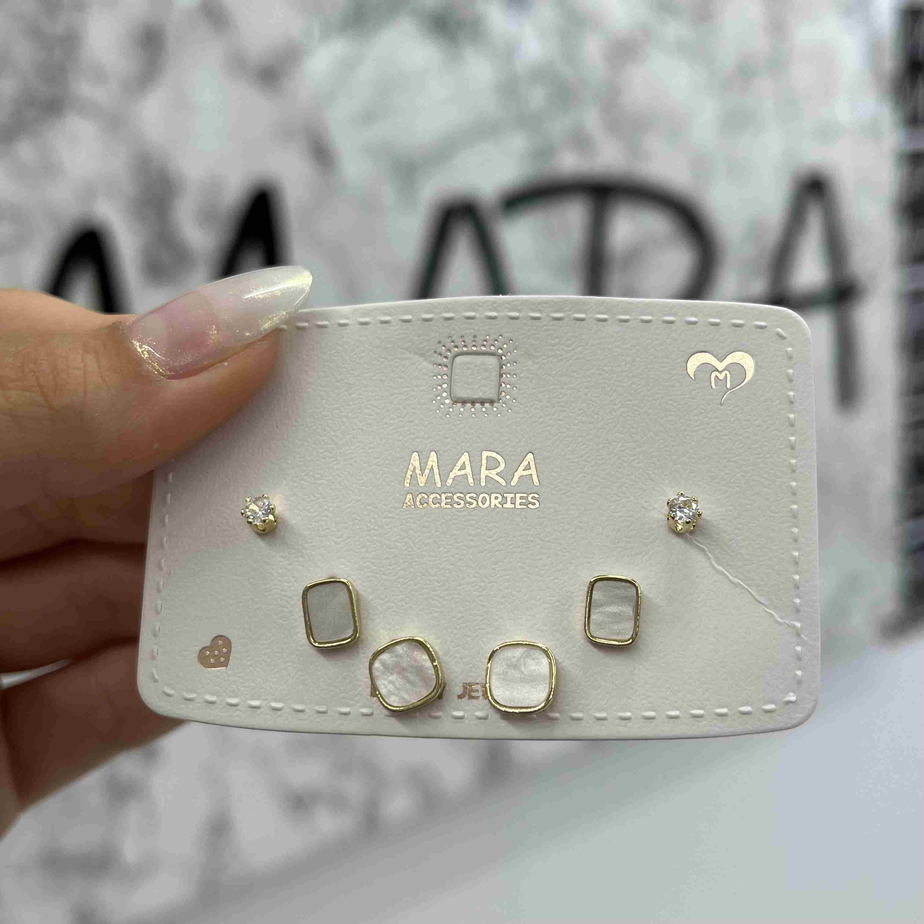 YAZLIK ÇITIR ZİRKON KOMBİN KÜPE 