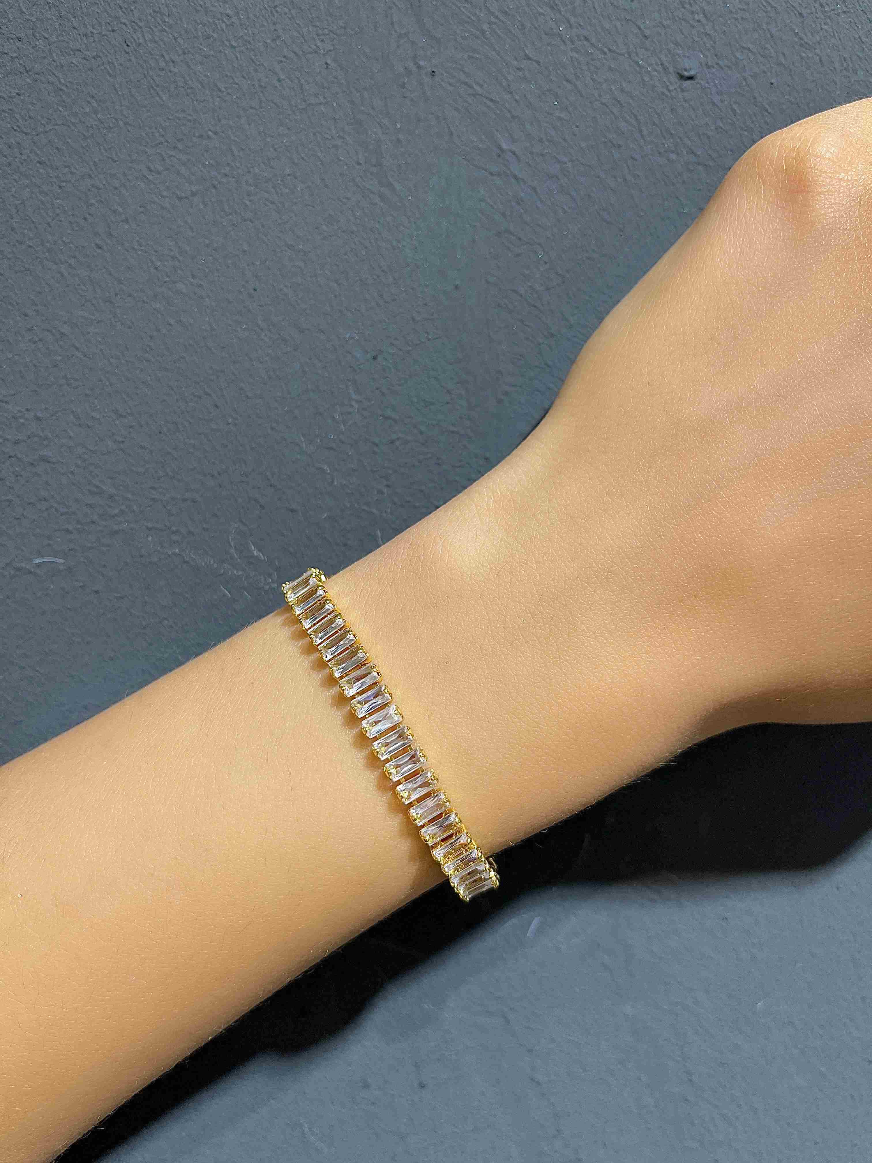 CELİK SUYOLU BİLEKLİK