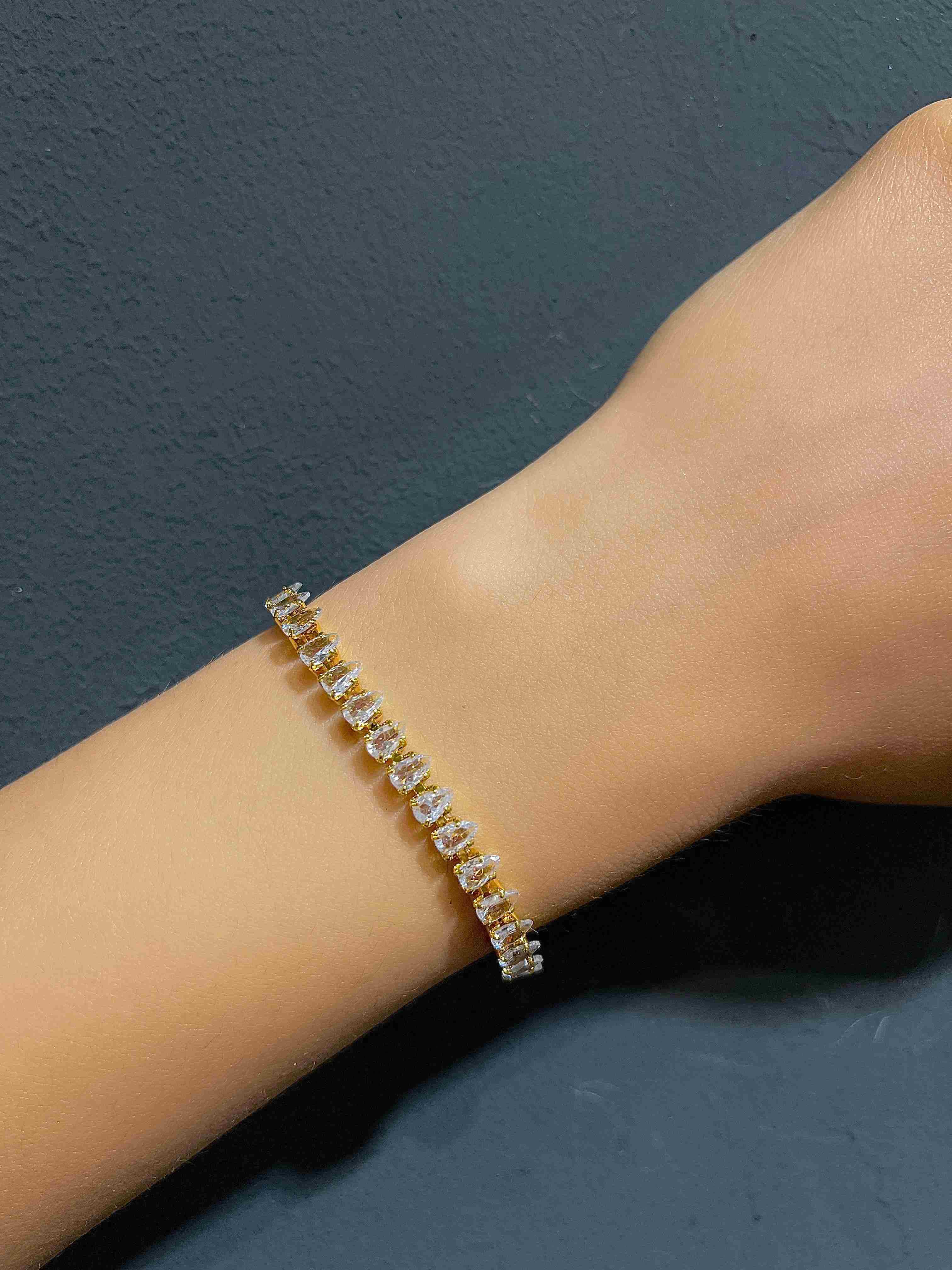 Çelik Su Yolu Bileklik