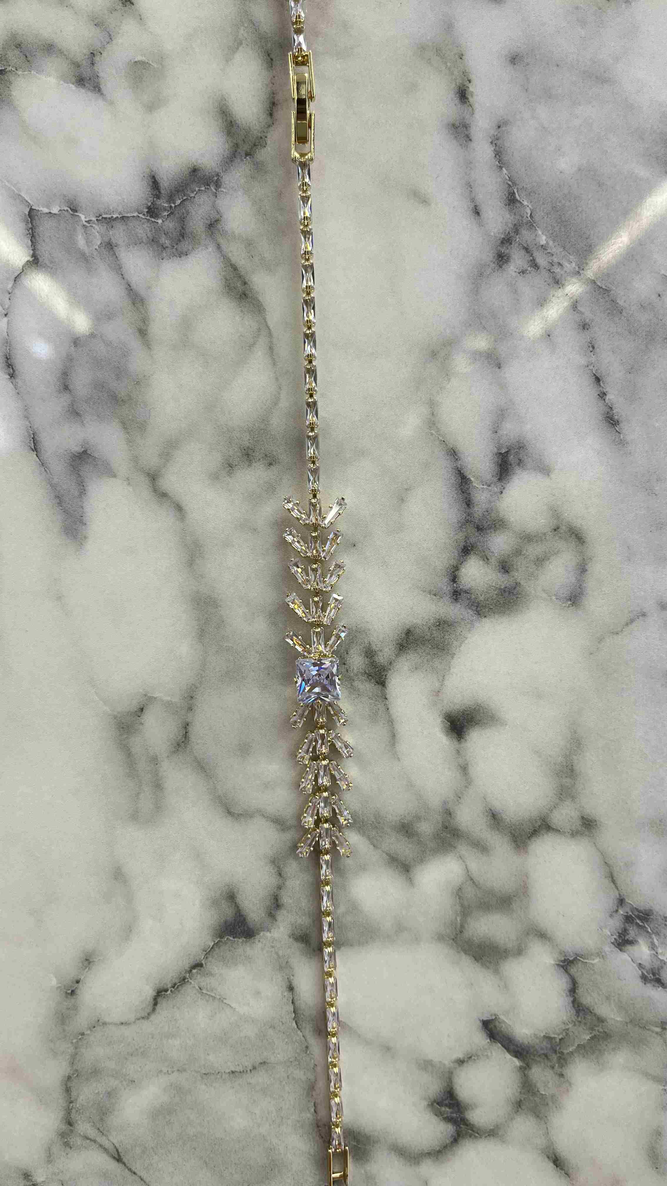 ZİRKON VİP BİLEKLİK