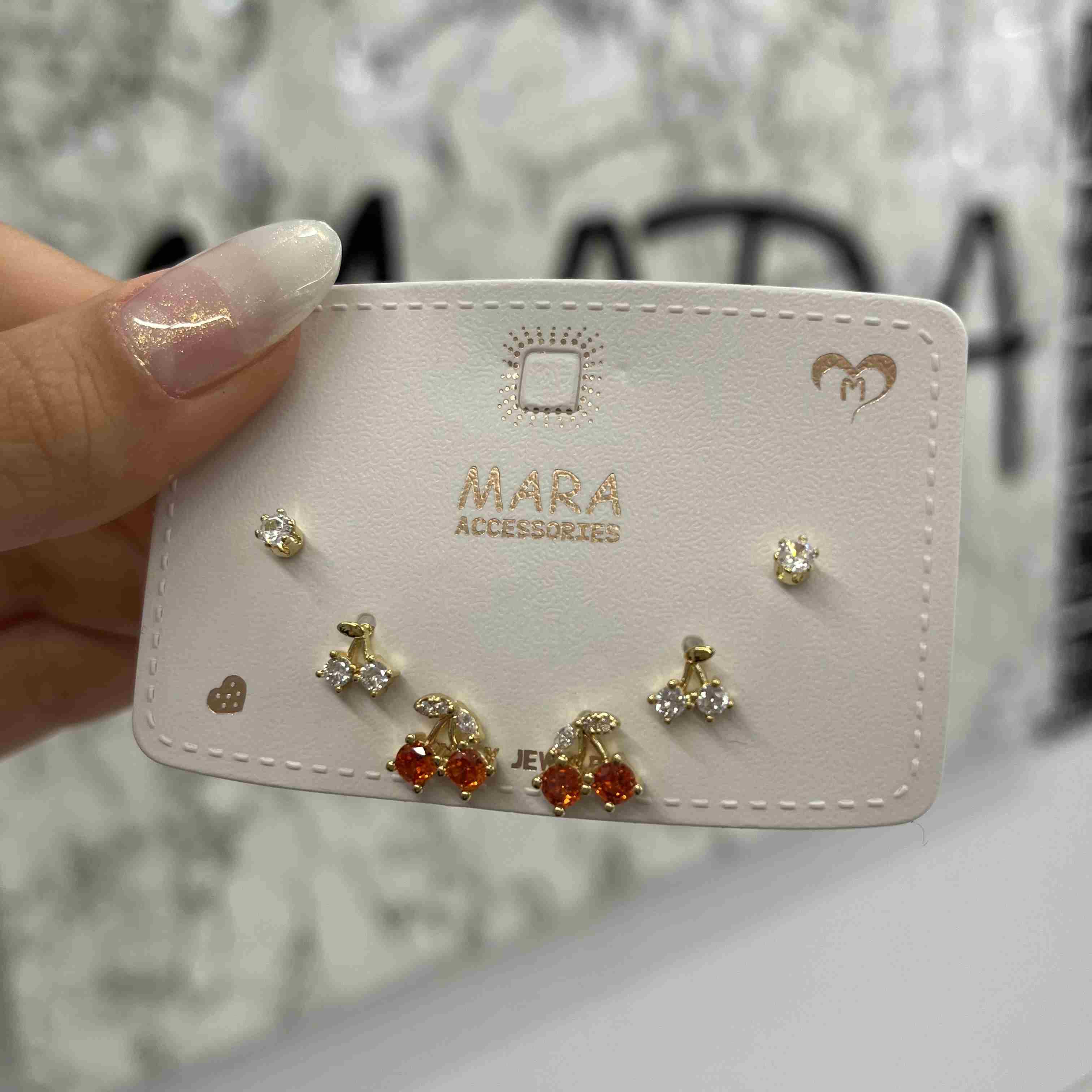 YAZLIK ÇITIR ZİRKON KOMBİN KÜPE 