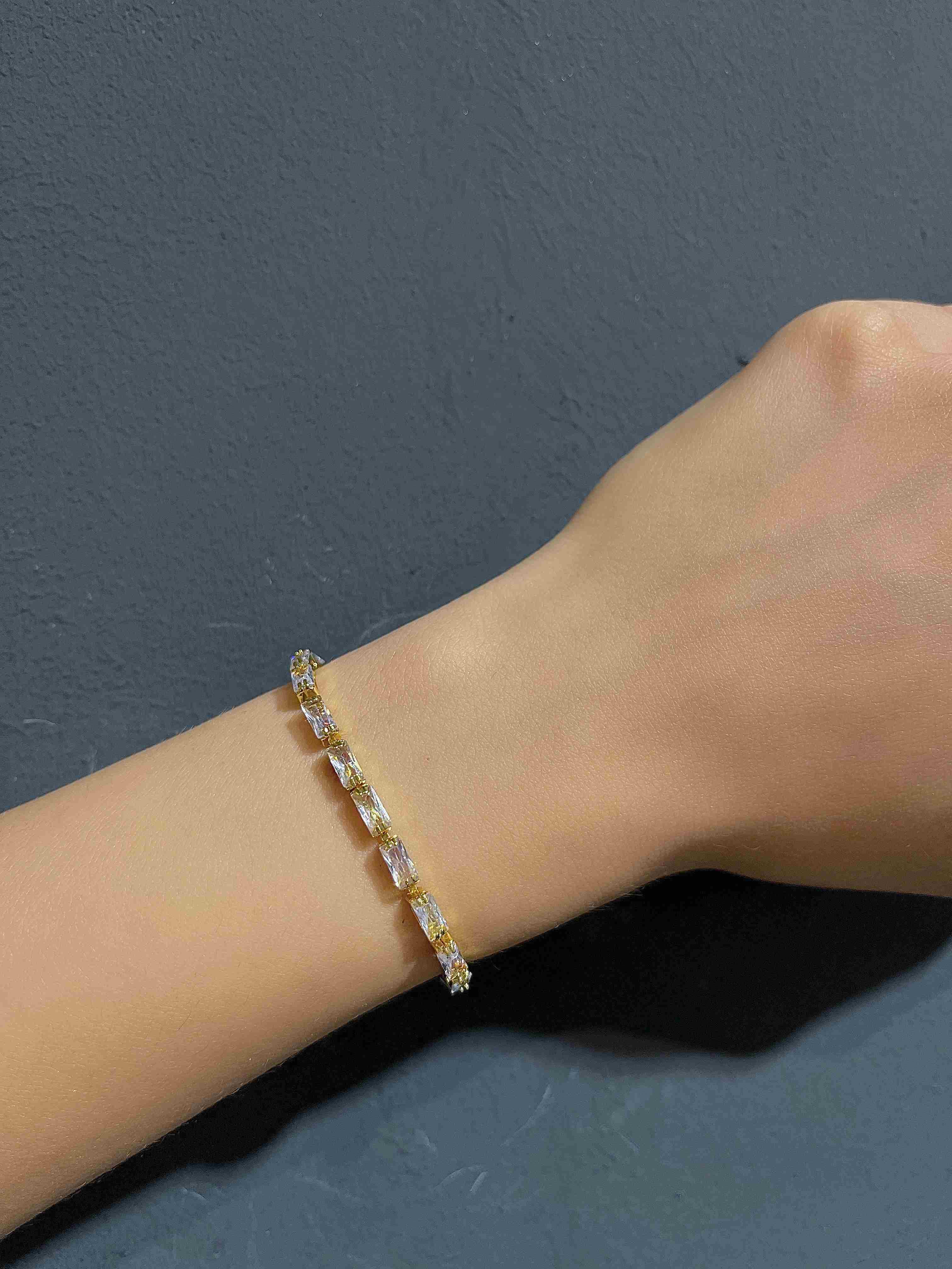 CELİK SUYOLU BİLEKLİK