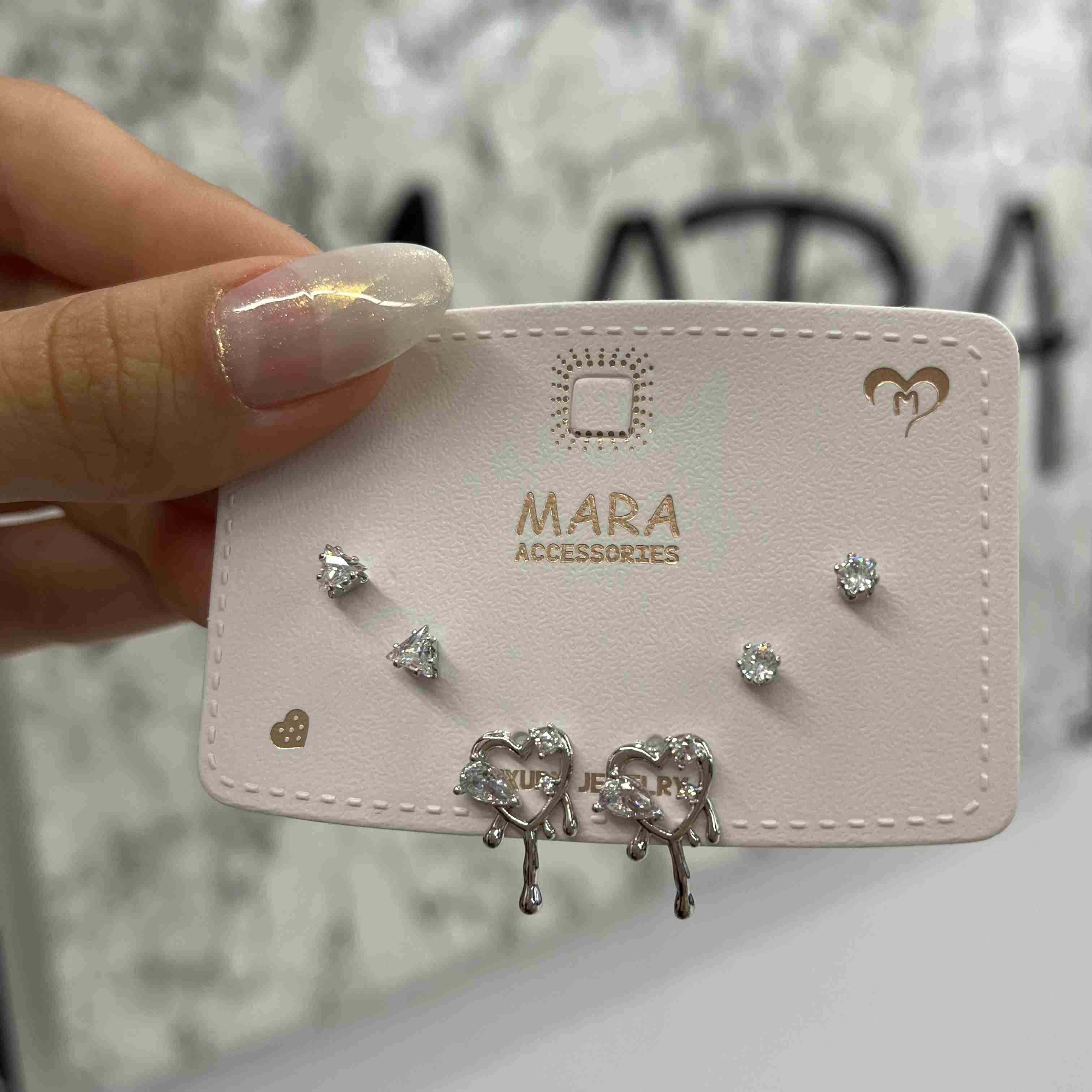 YAZLIK ÇITIR ZİRKON KOMBİN KÜPE 