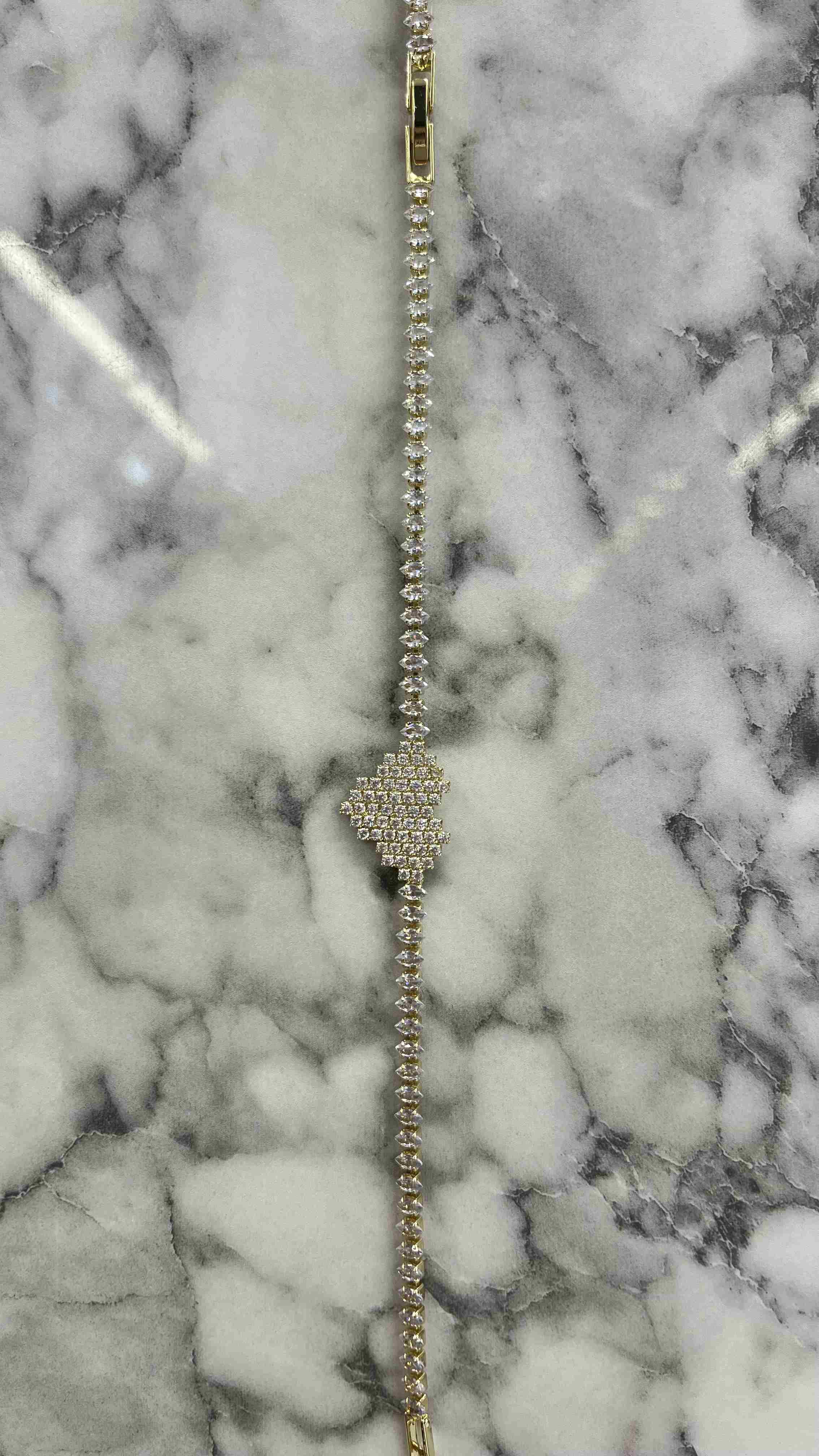 ZİRKON VİP BİLEKLİK