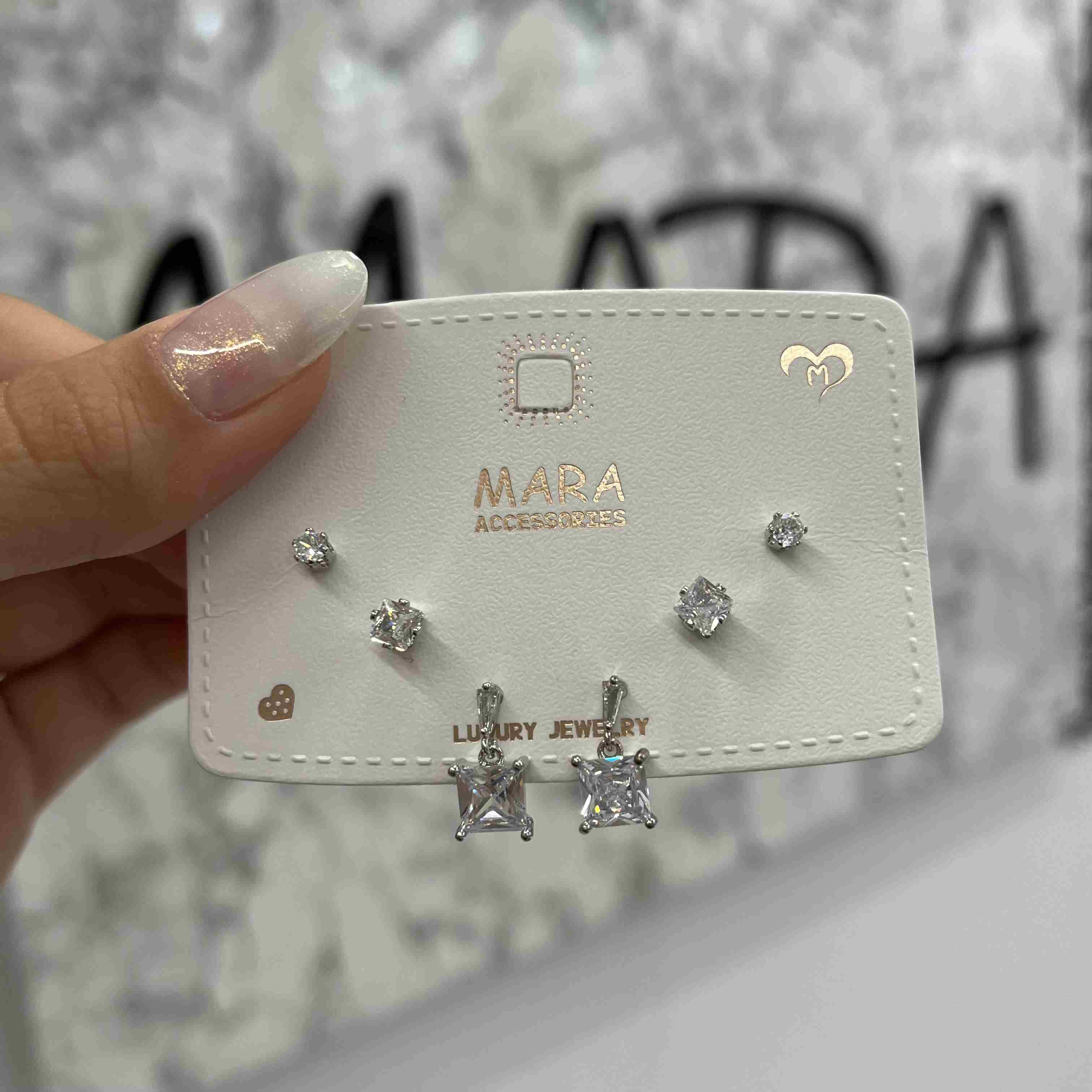 YAZLIK ÇITIR ZİRKON KOMBİN KÜPE 