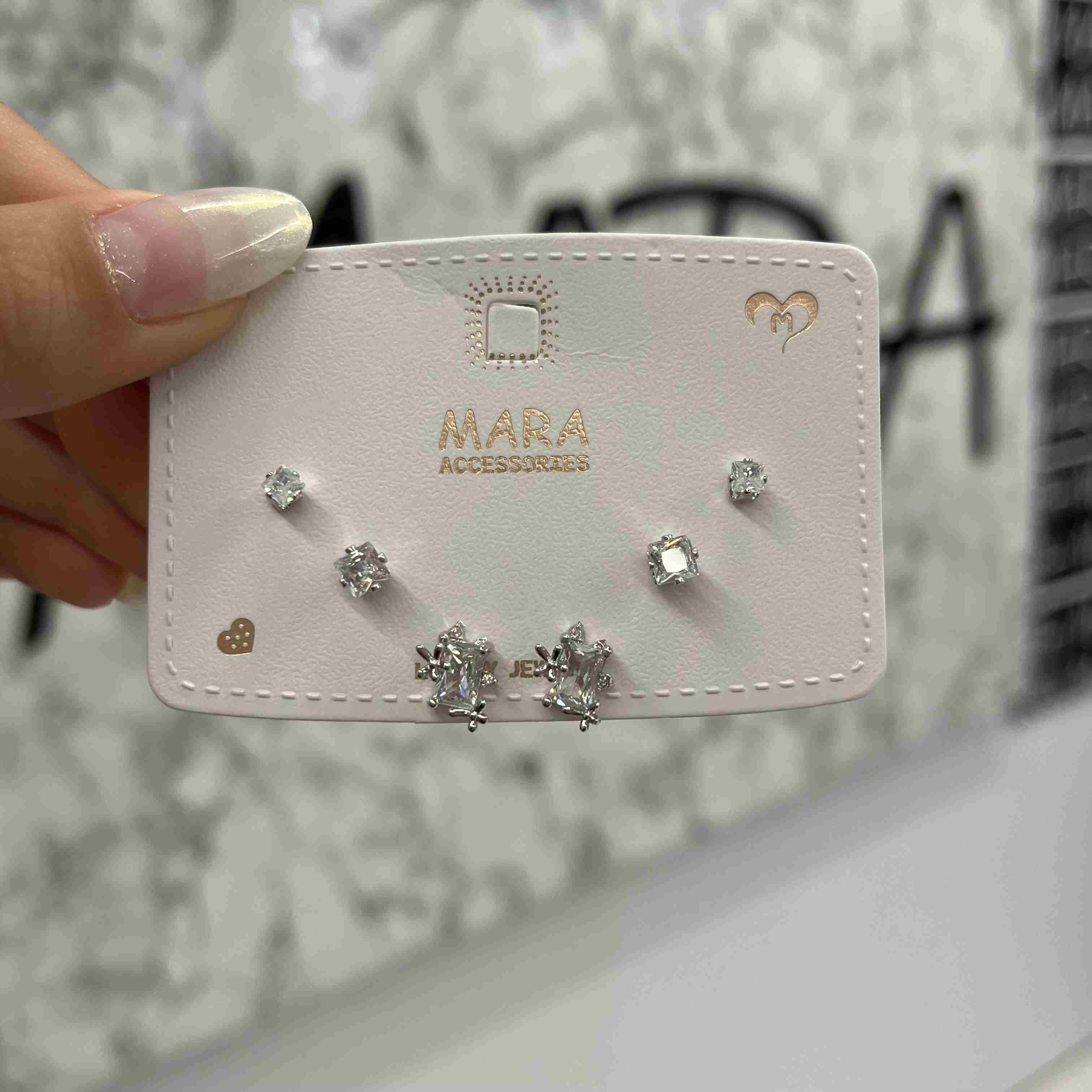 YAZLIK ÇITIR ZİRKON KOMBİN KÜPE 