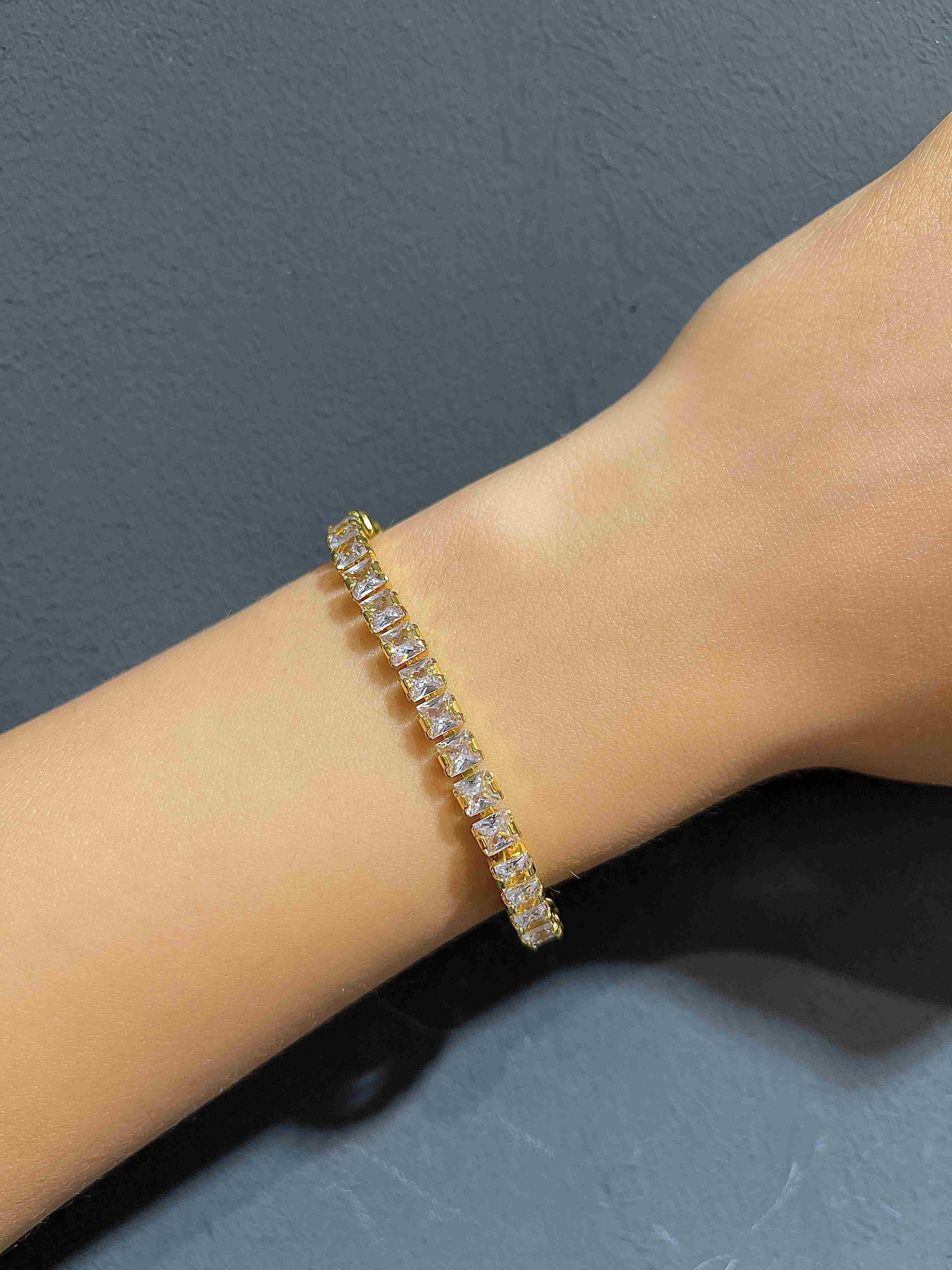 CELİK SUYOLU BİLEKLİK