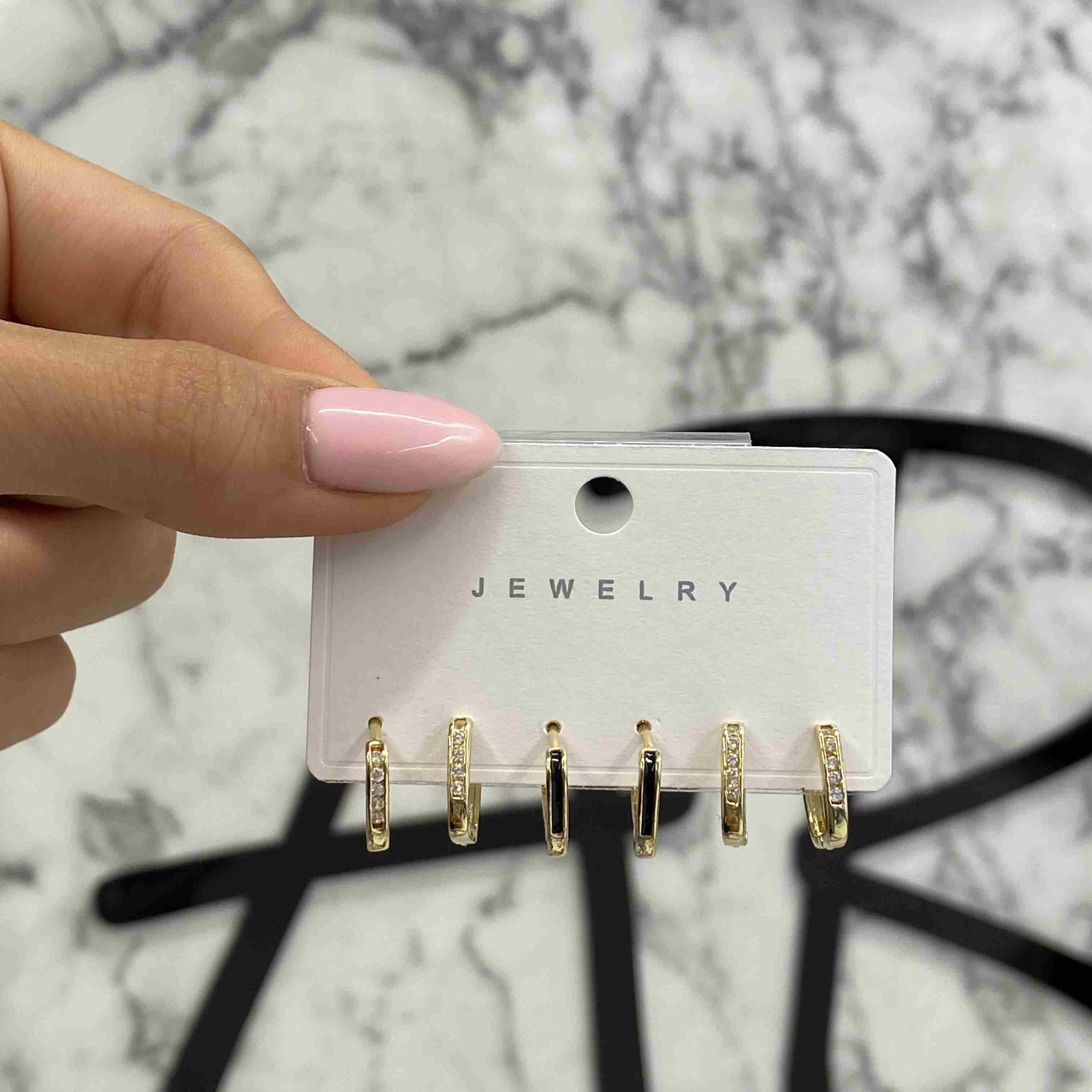 ZİRKON KONBIN KÜPE