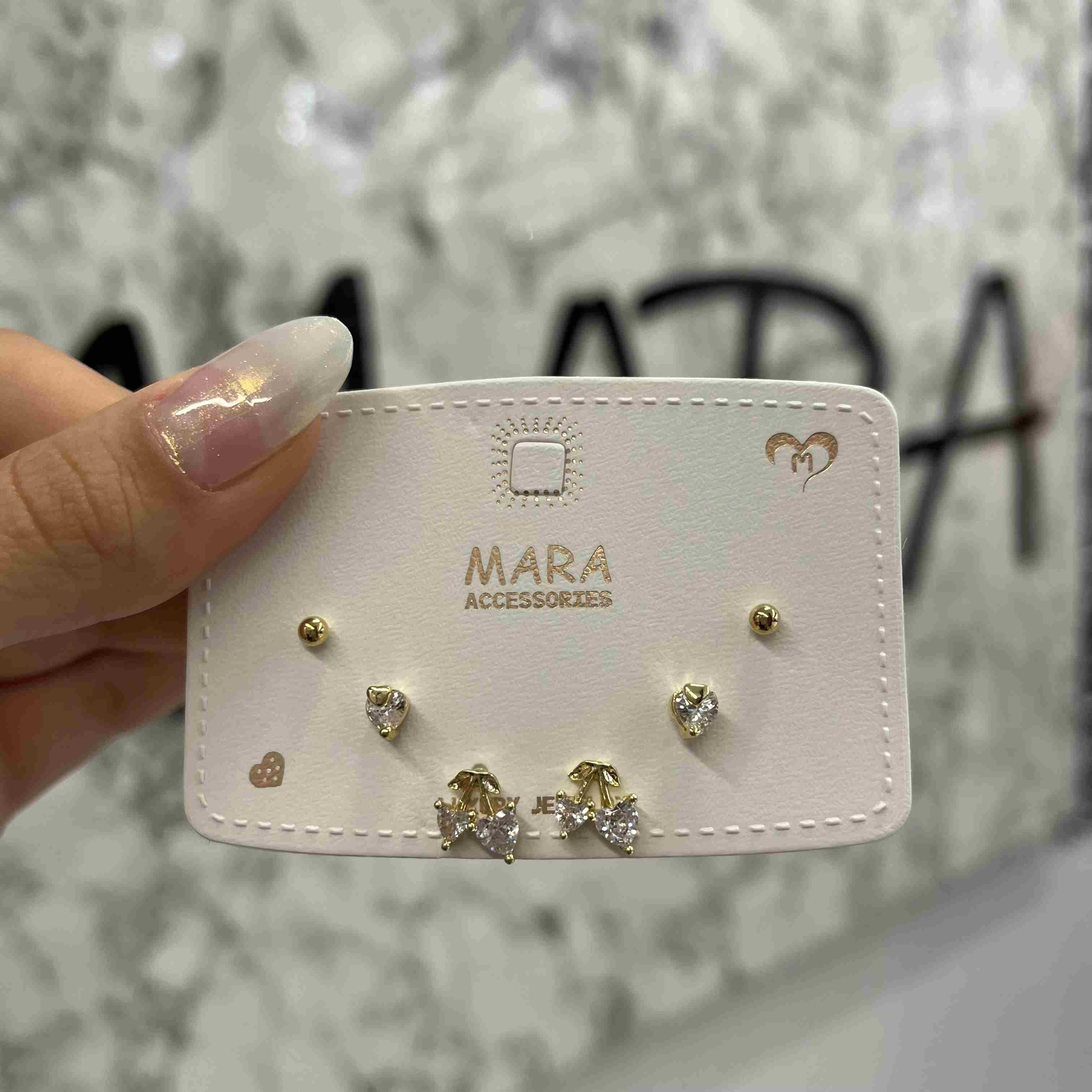 YAZLIK ÇITIR ZİRKON KOMBİN KÜPE 