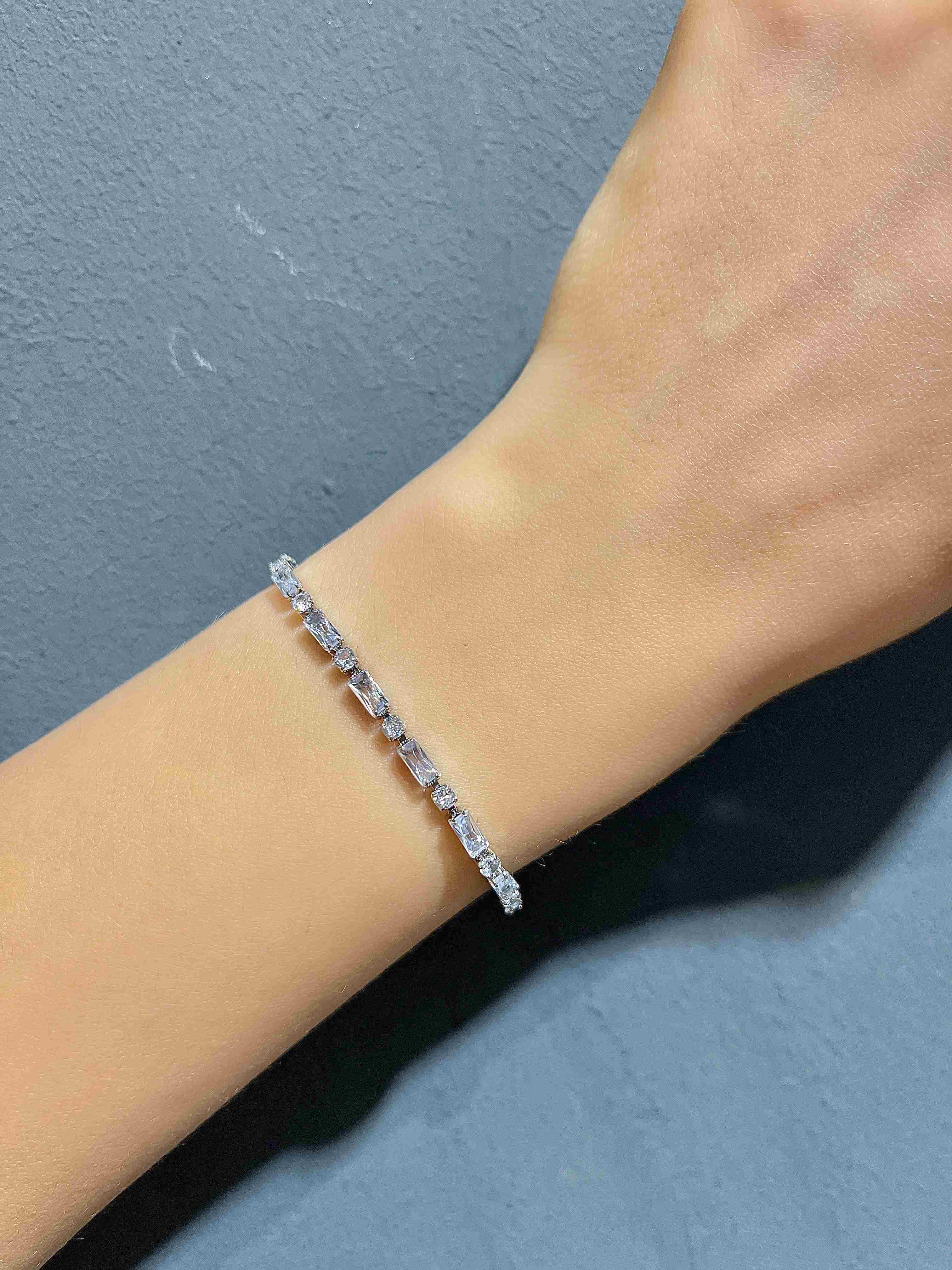 CELİK SUYOLU BİLEKLİK